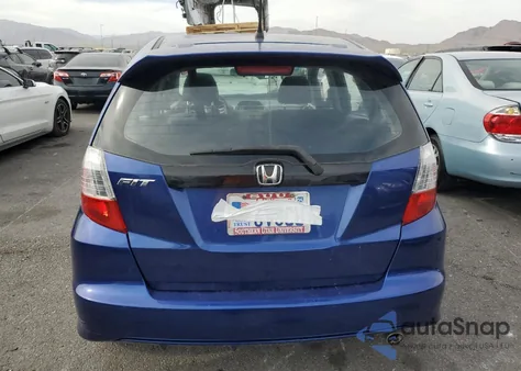 2010 Honda Fit Sport z USA, uszkodzony, nr VIN JHMGE8H48AC021585